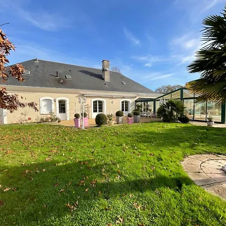 Pensionat Avec Piscine Interieure Au Calme De La Campagne Héric