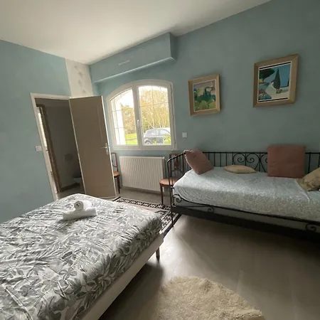 Avec Piscine Interieure Au Calme De La Campagne Pensionat